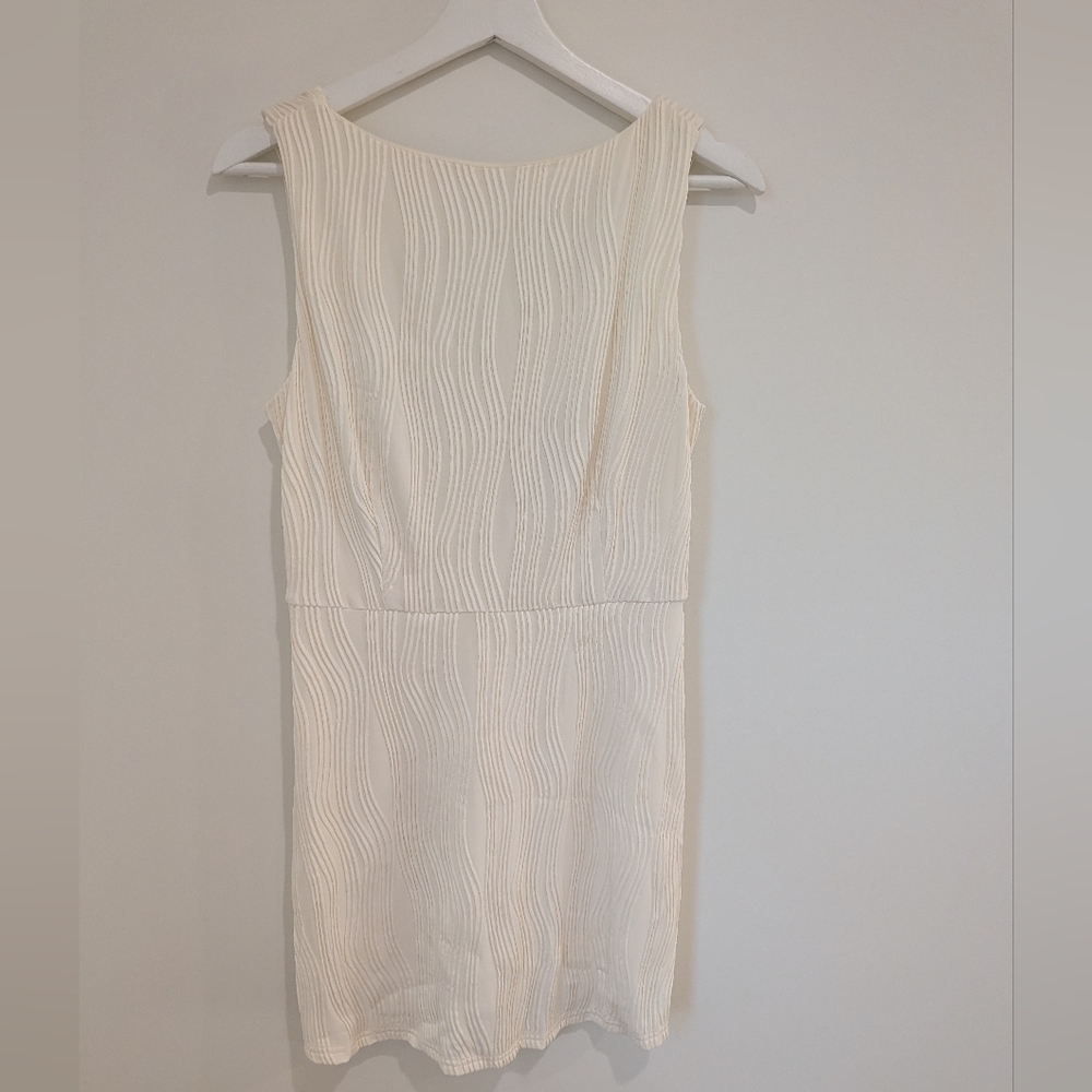 NWT Ripple Textured Sleeveless Cocktail Mini Dress (Med) Clean Girl Minimalist - Picture 2 of 11